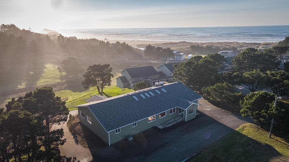 A bird's eye view of the Inn at Face Rock, the best hotel near Bandon Beach in Oregon.