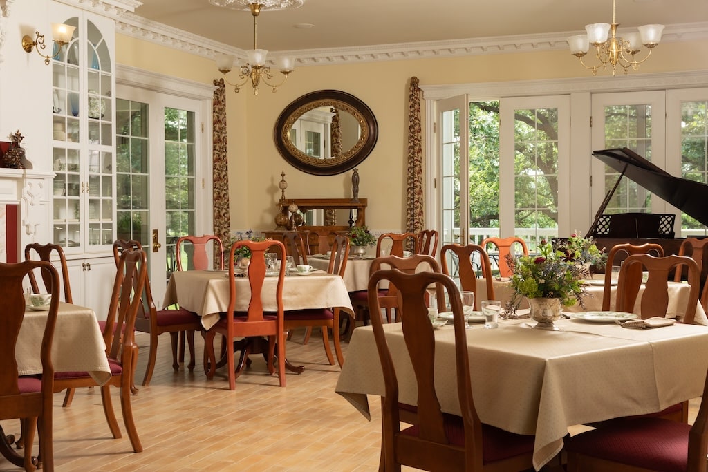 One of the best waterfront Okoboji restaurants to visit this summer