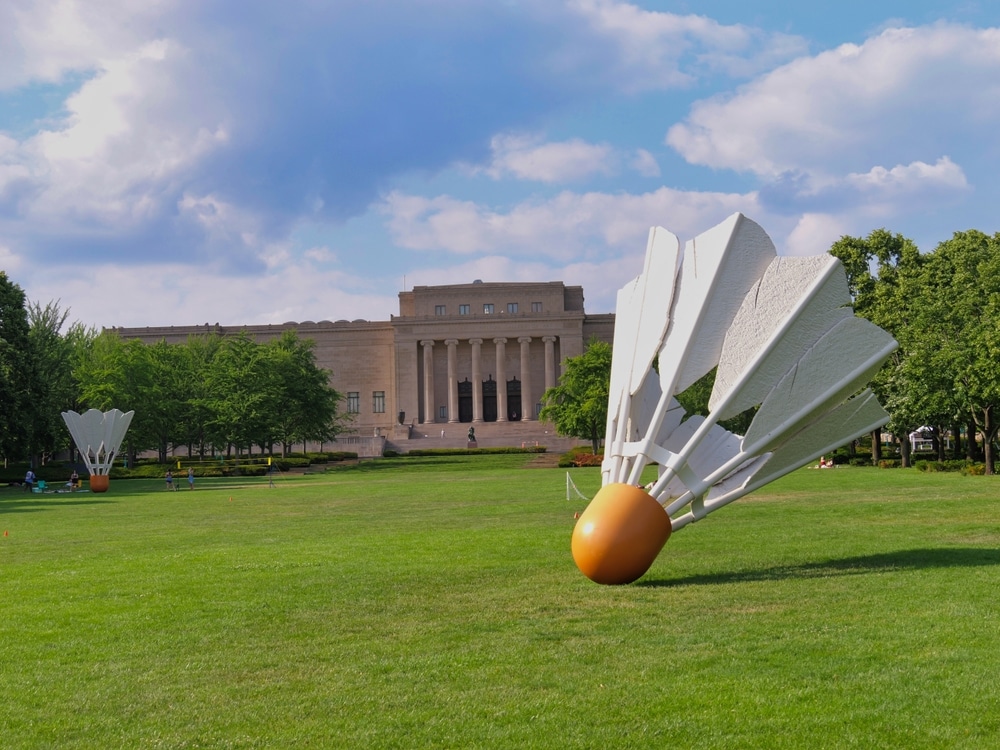 One of the four 18 foot shuttlecocks outside the Nelson Adkins Museum, a unique thing to do in Kansas CIty during your Missouri getaway.