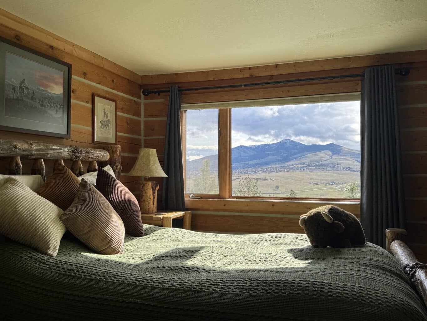 Blue Mountain guest room looking out at mountains.
