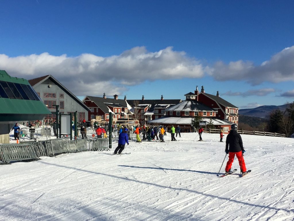 best ski resorts in Vermont to visit this winter