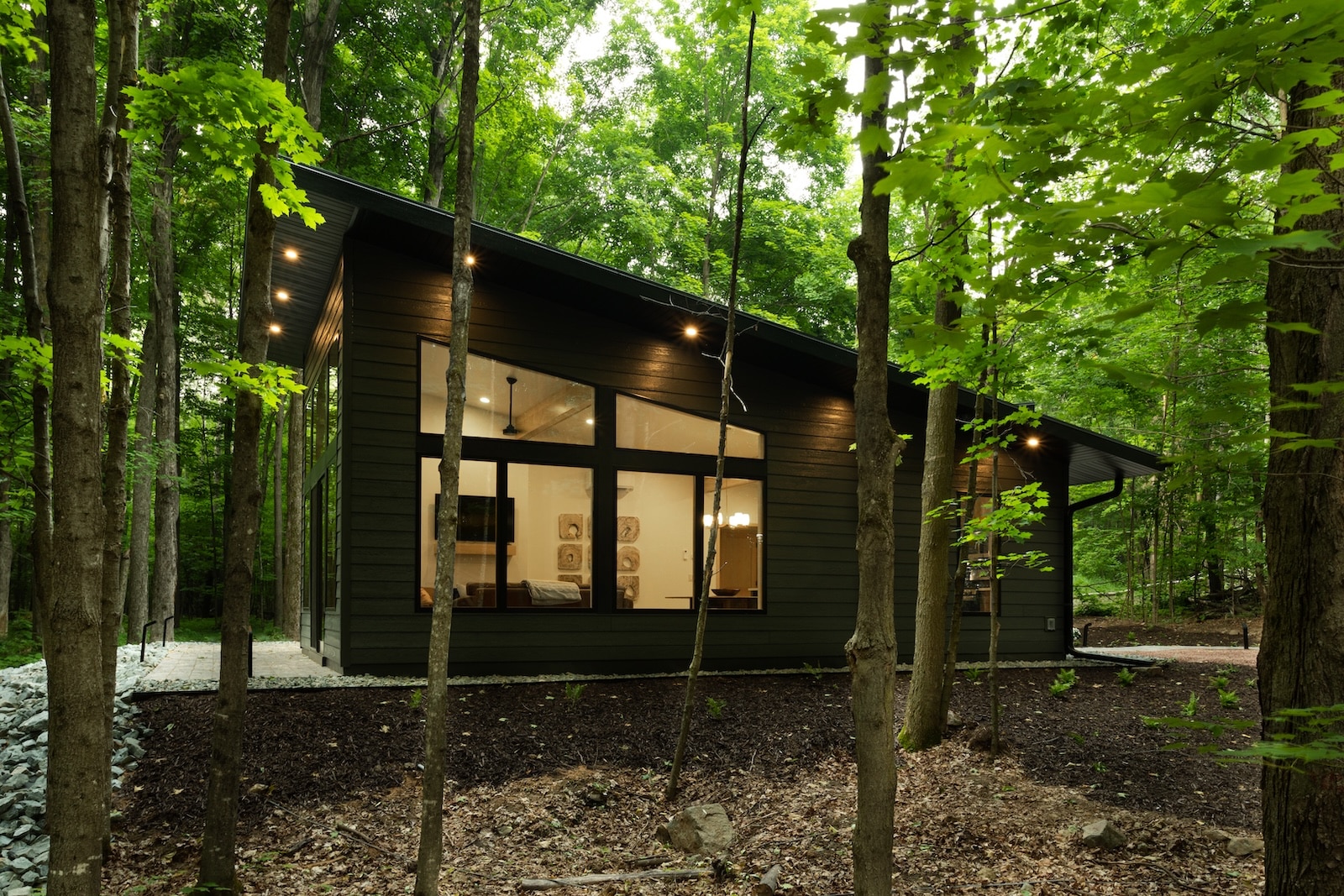 Exterior of one of the best Wisconsin cabins in Wausau