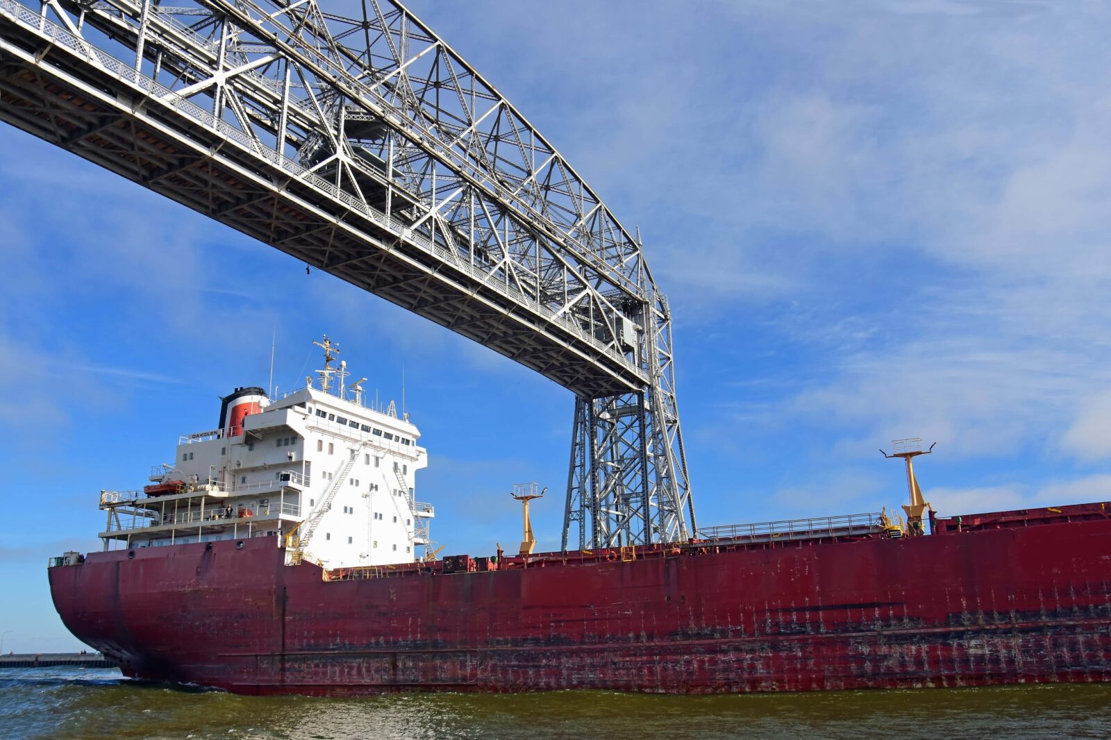 Enjoy Duluth Shipwatching Near the Aerial Lift Bridge / Don't Miss the Tall Ships in Duluth