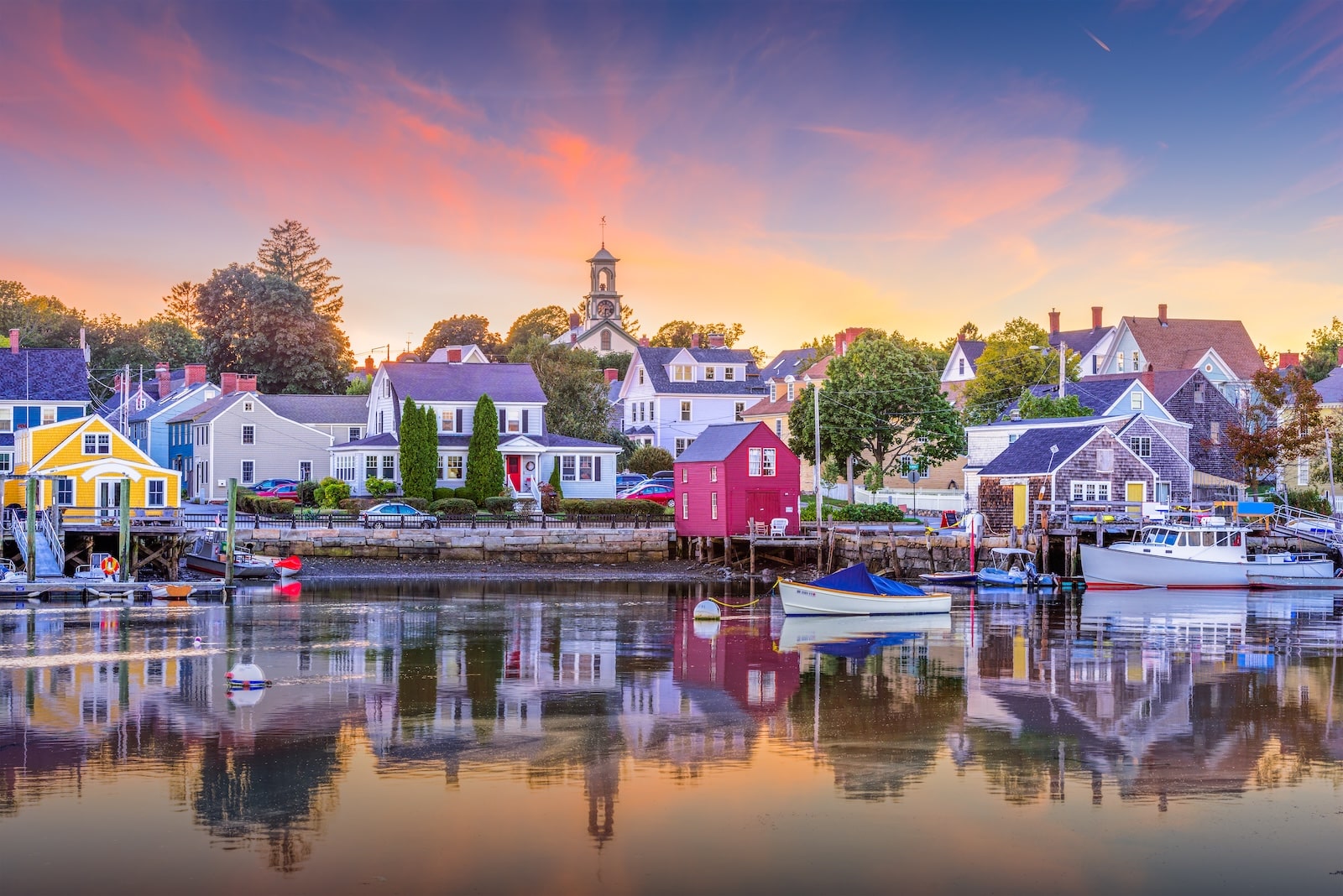 Spend your day in Portsmouth, one of the most iconic New Hampshire coastal towns. 