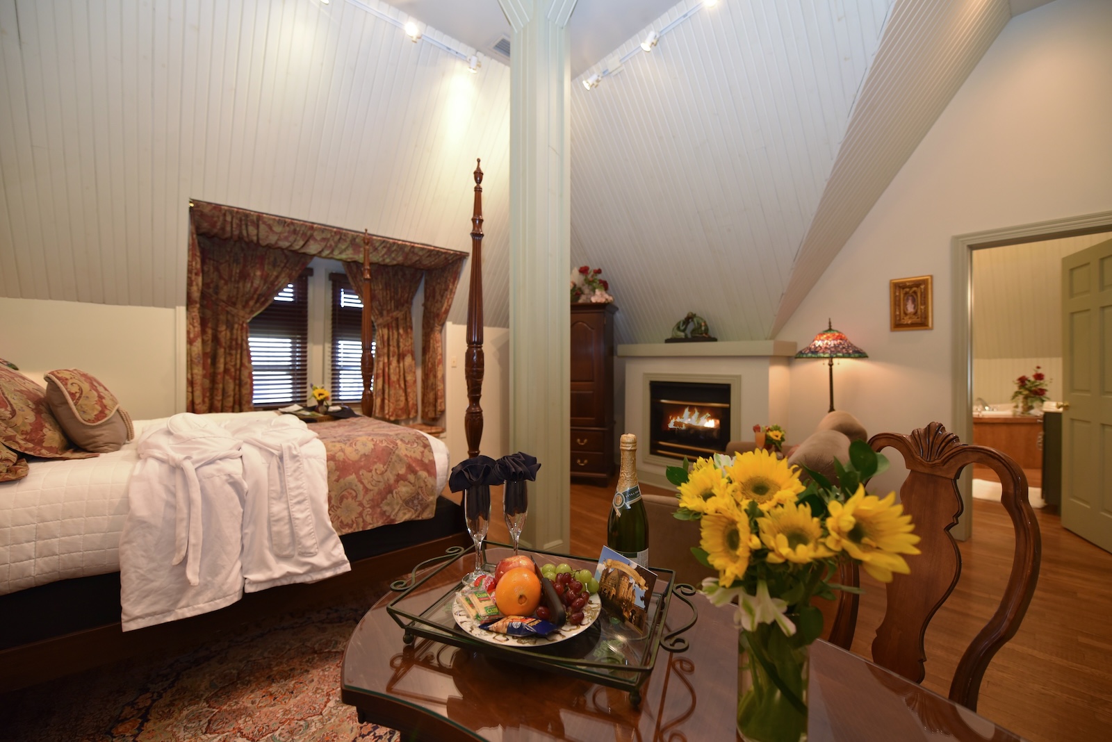 Places to Visit Near Pittsburgh This Fall: a guest room at Buhl Mansion