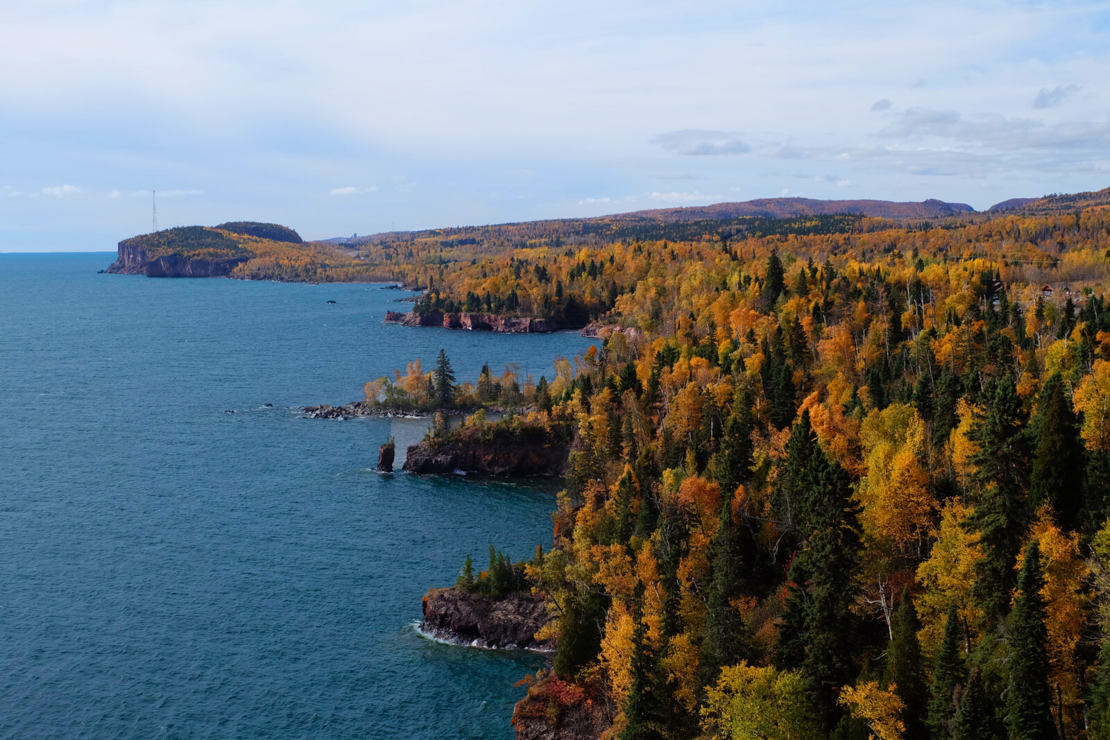 View of the shore of Lake Superior with fall colors. Duluth Fall Colors