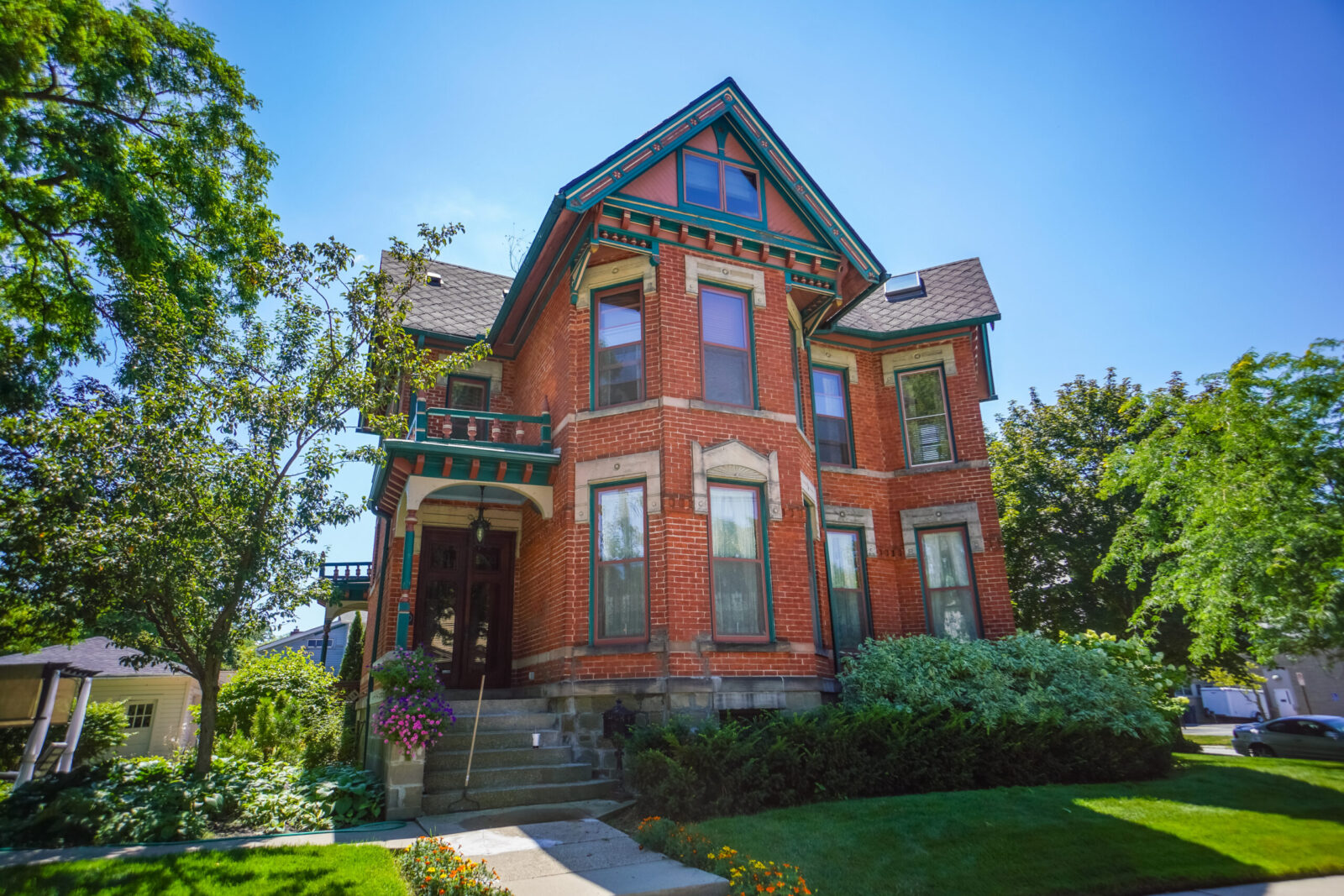 Historic Webster House exterior, Brick Victorian manor in Bay City MI