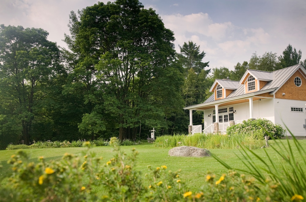 A charming cottage at One of the most romantic New Hampshire Inns - a Great place to book our honeymoon package for your honeymoon in New Hampshire